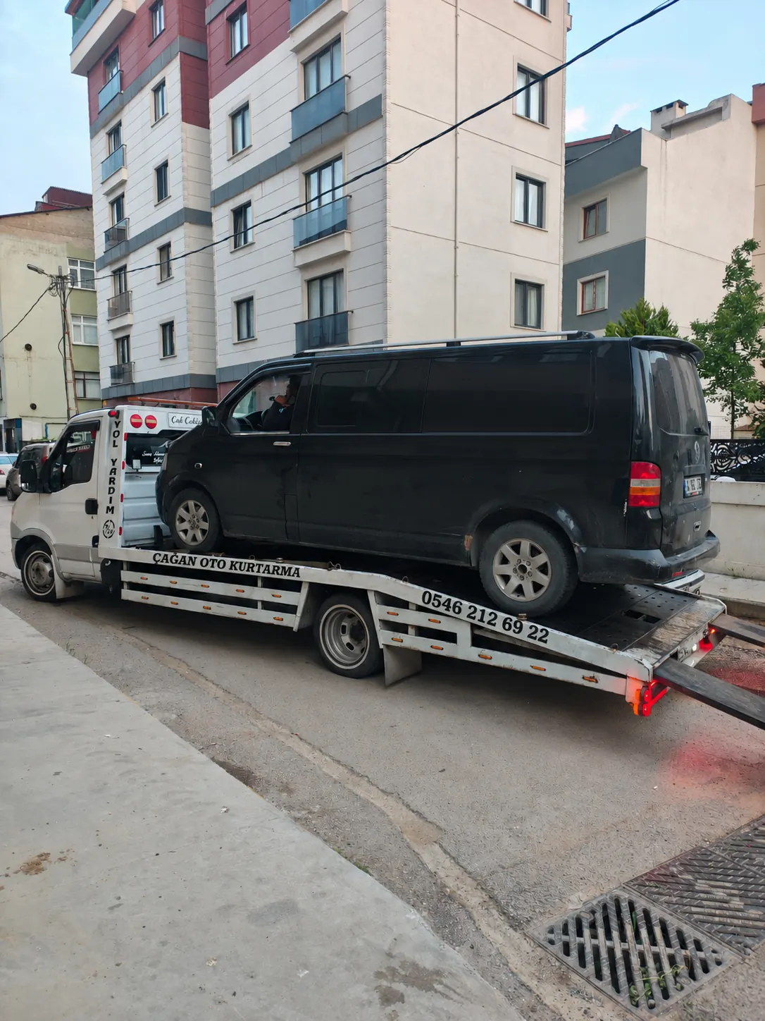 İstanbul oto çekici ile panelvan taşıma hizmeti